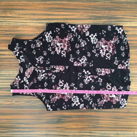 [DH3] Black Floral Sleeveless Blouse | M | Good - Picture 3 of 9
